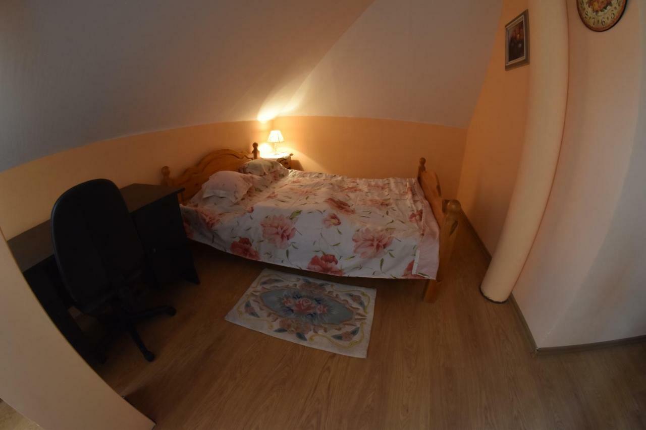 Comfortable House With Garden Manki Dış mekan fotoğraf